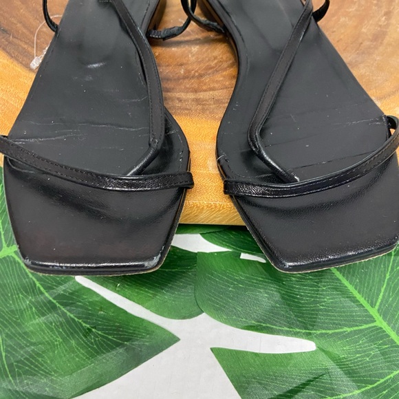 Aeyde Black Leather Ella Toe Post Sandals Sz:37 - Picture 5 of 8